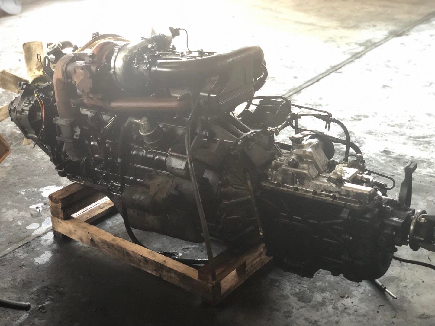 Isuzu 6BD1 Turbo 195 แรงม้า Isuzu 6BD1 Turbo 195 แรงม้า