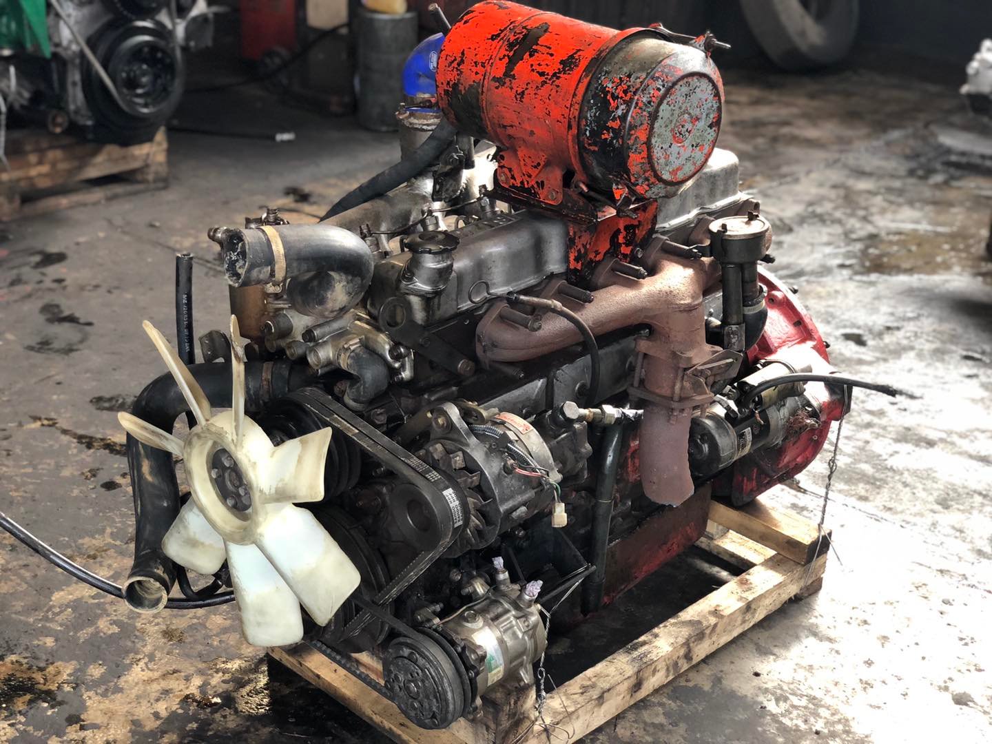 Isuzu 6BB1 145 แรงม้า Isuzu 6BB1 145 แรงม้า