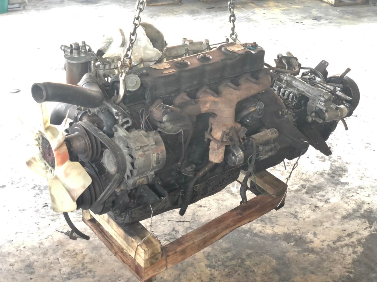 Isuzu 6BG1 175 แรงม้า Isuzu 6BG1 175 แรงม้า