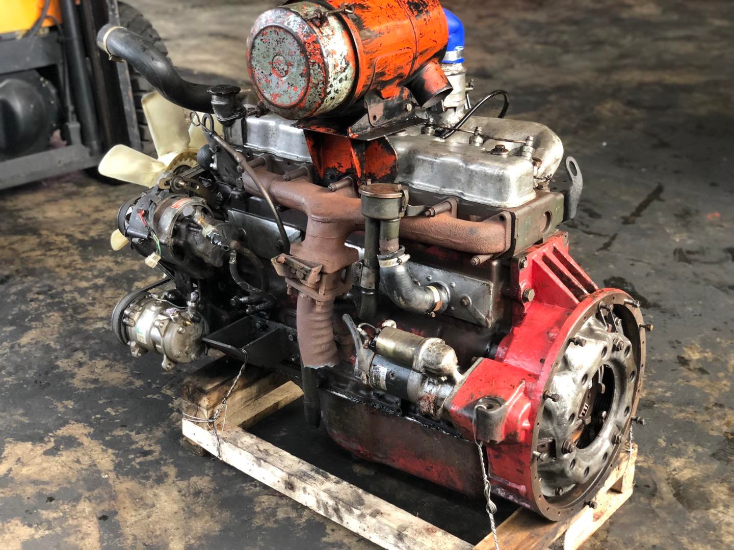 Isuzu 6BB1 145 แรงม้า Isuzu 6BB1 145 แรงม้า