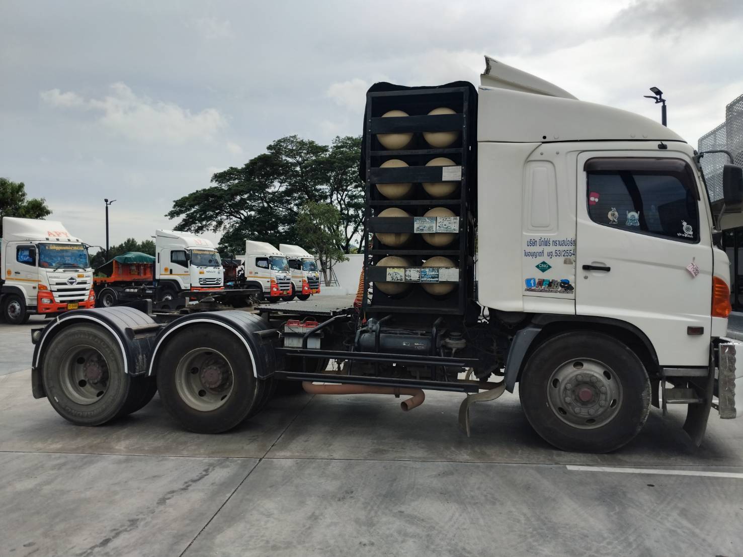 หัวลาก+หาง HINO NGV 260 แรงม้า หัวลาก+หาง HINO NGV 260 แรงม้า