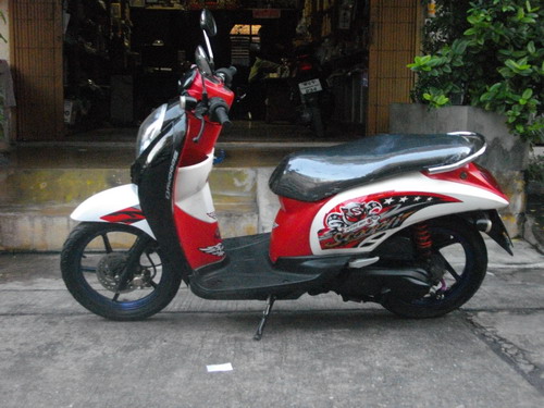 ขาย Scoopy i หัวฉีด สวยเท่ห์ เครื่องดีเยี่ยม ได้ไปไม่ต้องทำอะไรเลยใช้ยาวๆ ราคา 17500 บาท ขาย Scoopy i หัวฉีด สวยเท่ห์ เครื่องดีเยี่ยม ได้ไปไม่ต้องทำอะไรเลยใช้ยาวๆ ราคา 17500 บาท