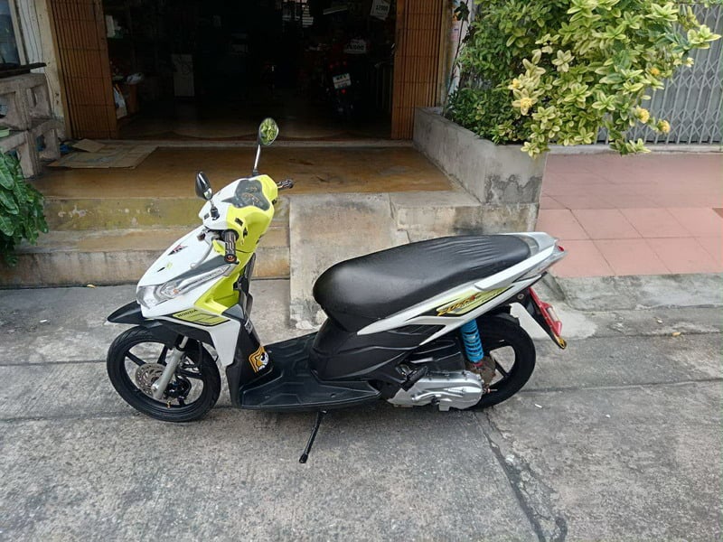 ขาย Honda Click 110i ล้อแม็ก สวยเด่น เครื่องเดิมดีเยี่ยม ราคา 15500 บาท ขาย Honda Click 110i ล้อแม็ก สวยเด่น เครื่องเดิมดีเยี่ยม ราคา 15500 บาท
