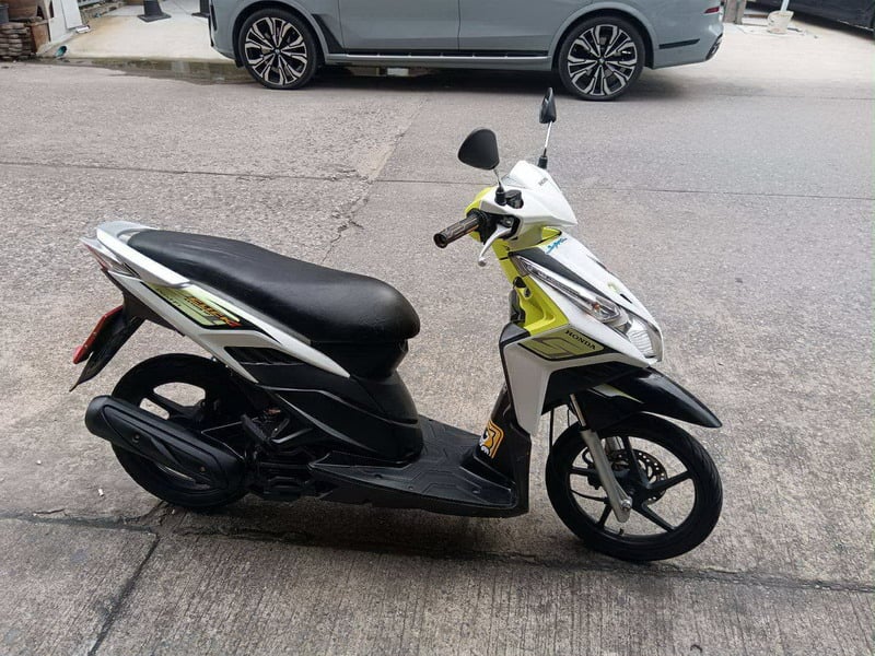 ขาย Honda Click 110i ล้อแม็ก สวยเด่น เครื่องเดิมดีเยี่ยม ราคา 15500 บาท