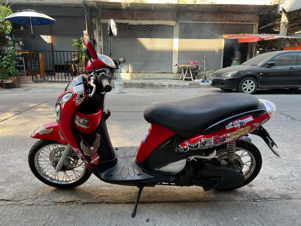 ขาย Jelato 125 หัวฉีด สวยสด เครื่องเดิมขับดีเยี่ยม ราคา 16000 บาท ขาย Jelato 125 หัวฉีด สวยสด เครื่องเดิมขับดีเยี่ยม ราคา 16000 บาท