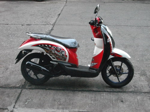 ขาย Scoopy i หัวฉีด สวยเท่ห์ เครื่องดีเยี่ยม ได้ไปไม่ต้องทำอะไรเลยใช้ยาวๆ ราคา 17500 บาท ขาย Scoopy i หัวฉีด สวยเท่ห์ เครื่องดีเยี่ยม ได้ไปไม่ต้องทำอะไรเลยใช้ยาวๆ ราคา 17500 บาท