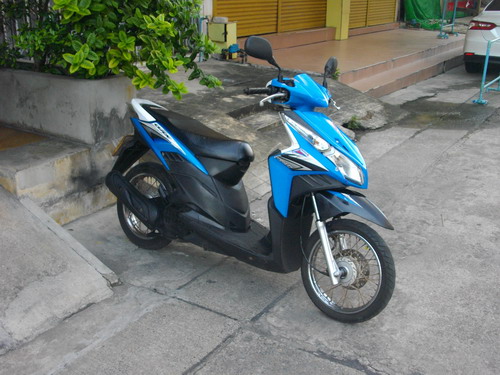ขาย Honda Click 110i สวยเท่ห์ เครื่องดี ราคา 14000 บาท