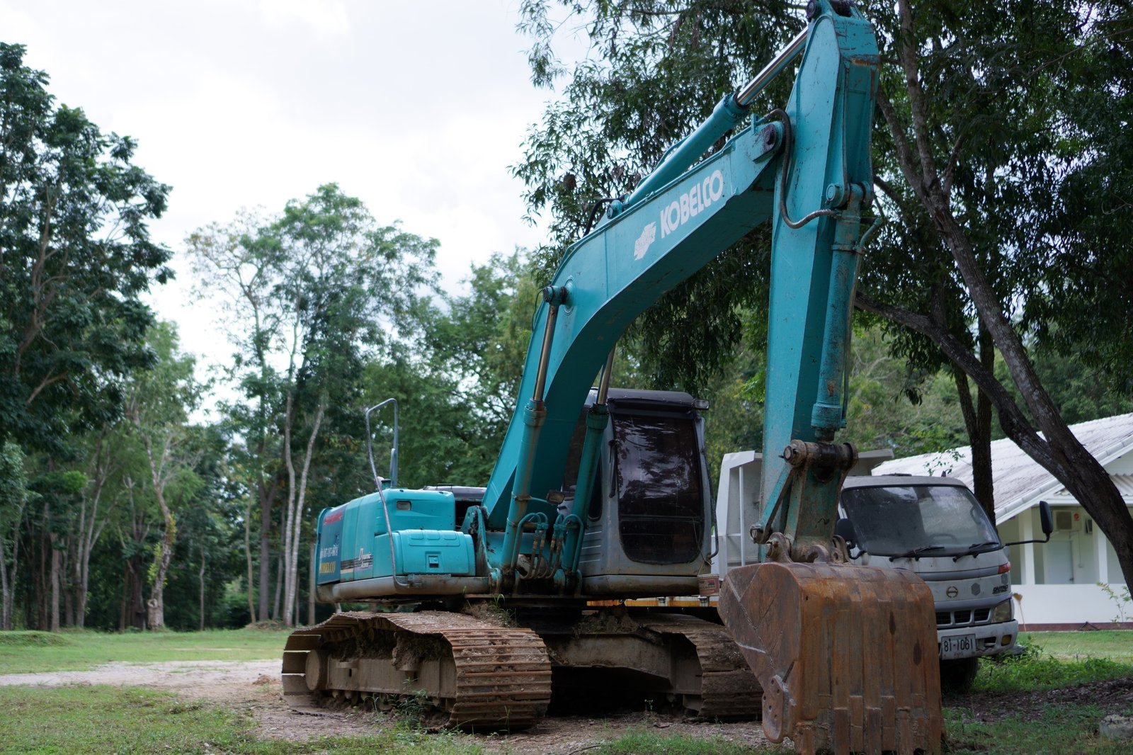 ประกาศขายรถ Kobelco sk200-6 มือสอง สภาพดี