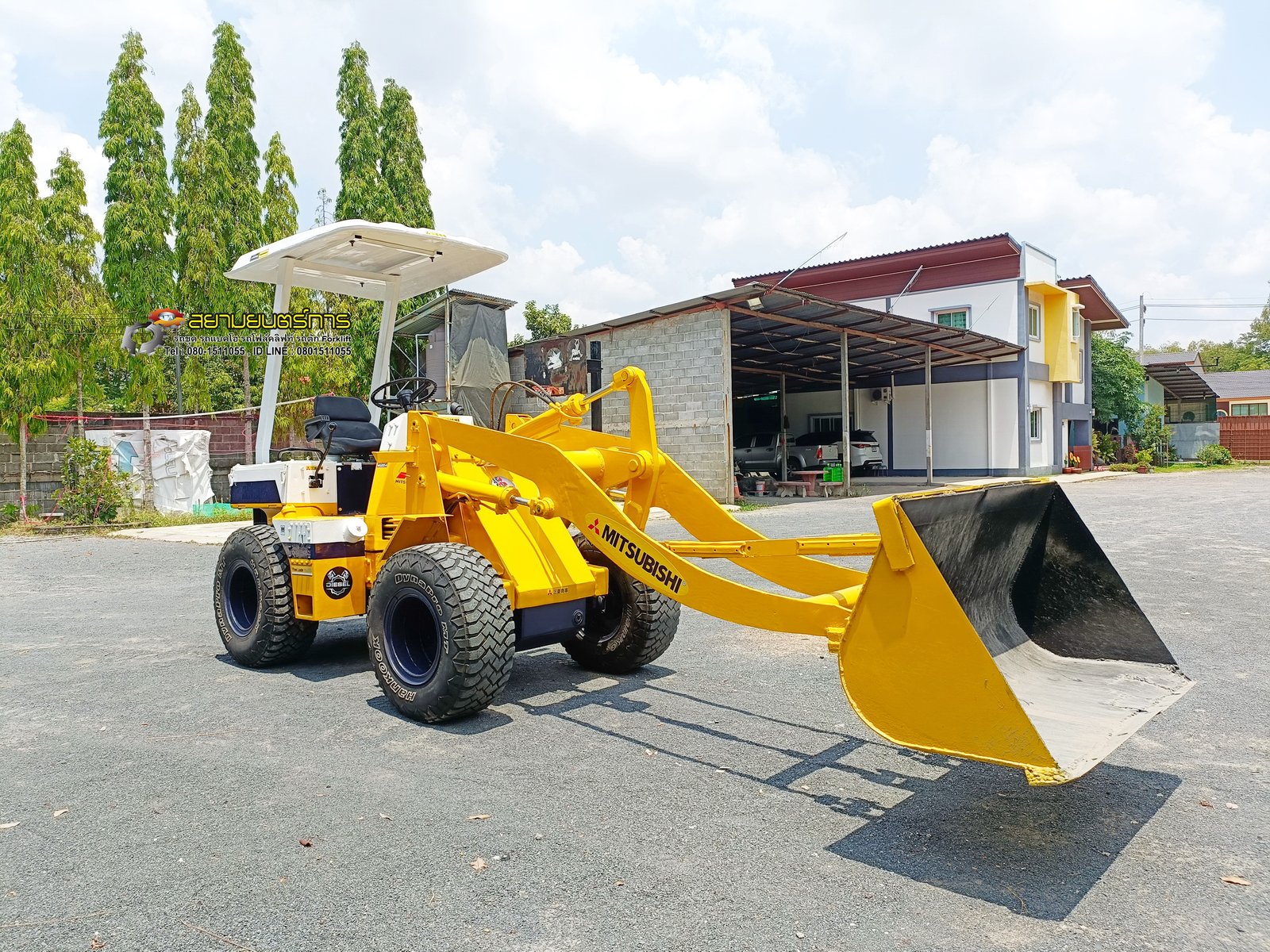 รถตักล้อยาง Mitsubishi WS200 ยกสูง 3.2 เมตร บุ้งกี๋ ขนาด 0.5 คิว รถตักล้อยาง Mitsubishi WS200 ยกสูง 3.2 เมตร บุ้งกี๋ ขนาด 0.5 คิว
