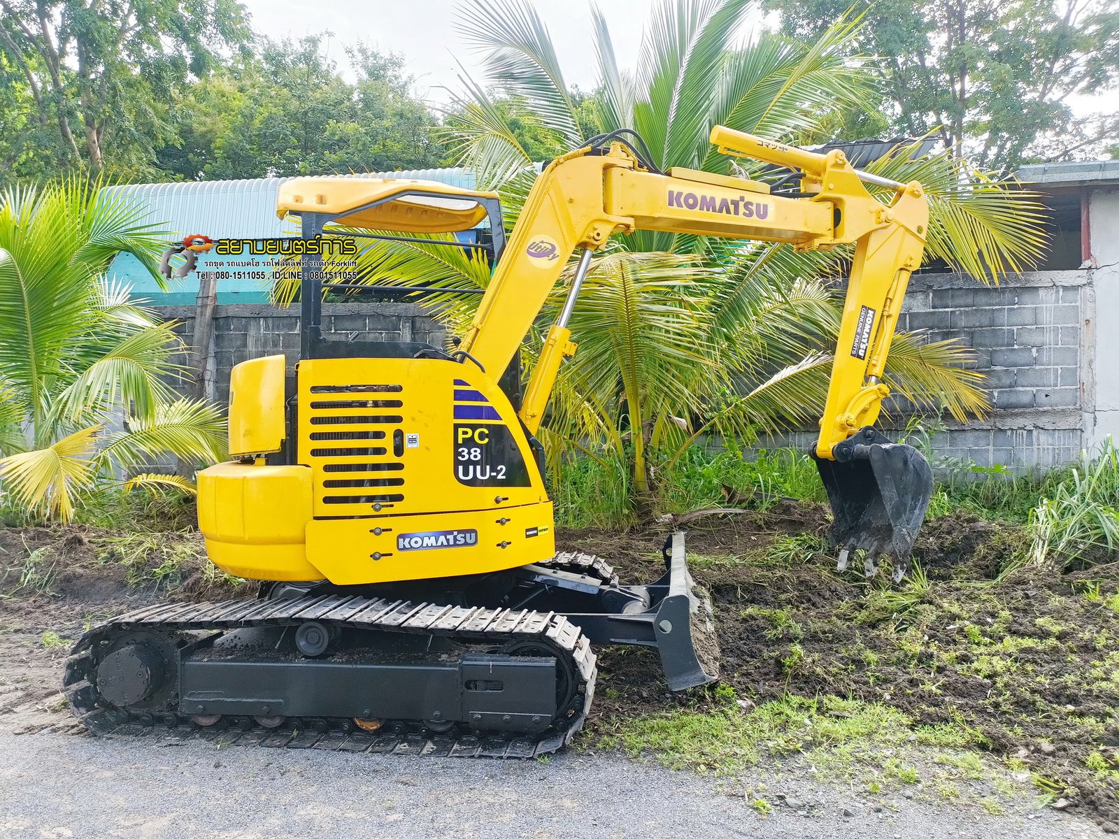 รถขุด แบคโฮ Komtaus รุ่น PC38UU-2 ขนาด 3.8 ตัน PC38 คอนโทรลน้ำมัน แทรคเหล็ก บูมอาร์มสไลด์ รถขุด แบคโฮ Komtaus รุ่น PC38UU-2 ขนาด 3.8 ตัน PC38 คอนโทรลน้ำมัน แทรคเหล็ก บูมอาร์มสไลด์