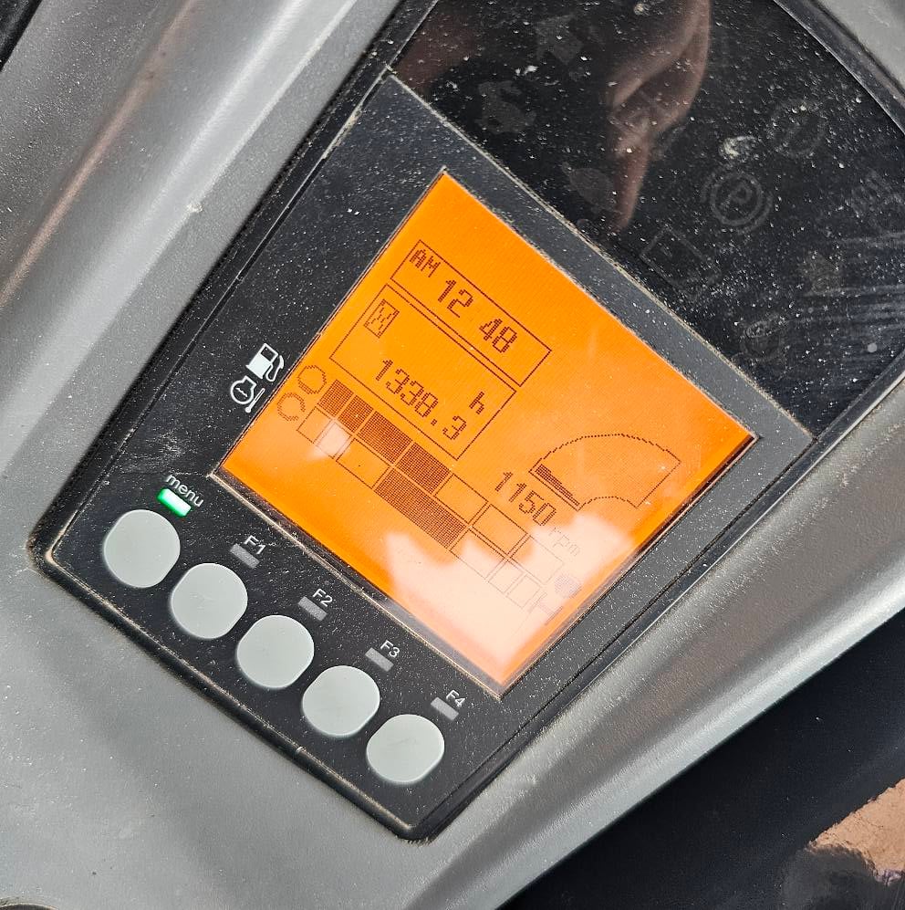 ขาย‼️YANMAR VIO35-6B MT ปีจด 2022 ชั่วโมงการทำงาน 1,338 ชั่วโมง
สีแดง ดำ รถศูนย์ไทย เซอร์วิสของเหลวเต็มระบบ พร้อมใช้งานครับ
ทะเบียน กรุงเทพมหานคร ขาย‼️YANMAR VIO35-6B MT ปีจด 2022 ชั่วโมงการทำงาน 1,338 ชั่วโมง
สีแดง ดำ รถศูนย์ไทย เซอร์วิสของเหลวเต็มระบบ พร้อมใช้งานครับ
ทะเบียน กรุงเทพมหานคร