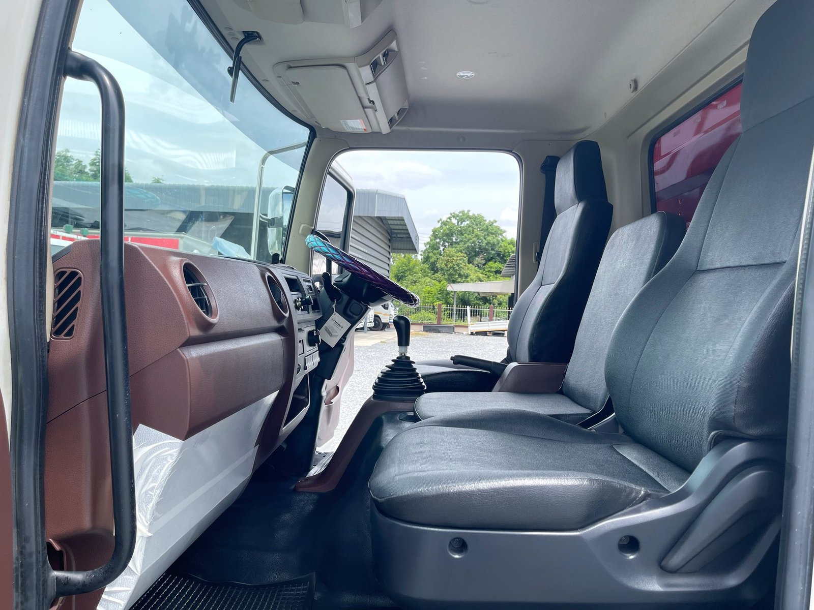 6 ล้อ HINO 500 DOMINATOR FC9J 175 แรงเทอร์โบ ปี 2565 #QW 6 ล้อ HINO 500 DOMINATOR FC9J 175 แรงเทอร์โบ ปี 2565 #QW