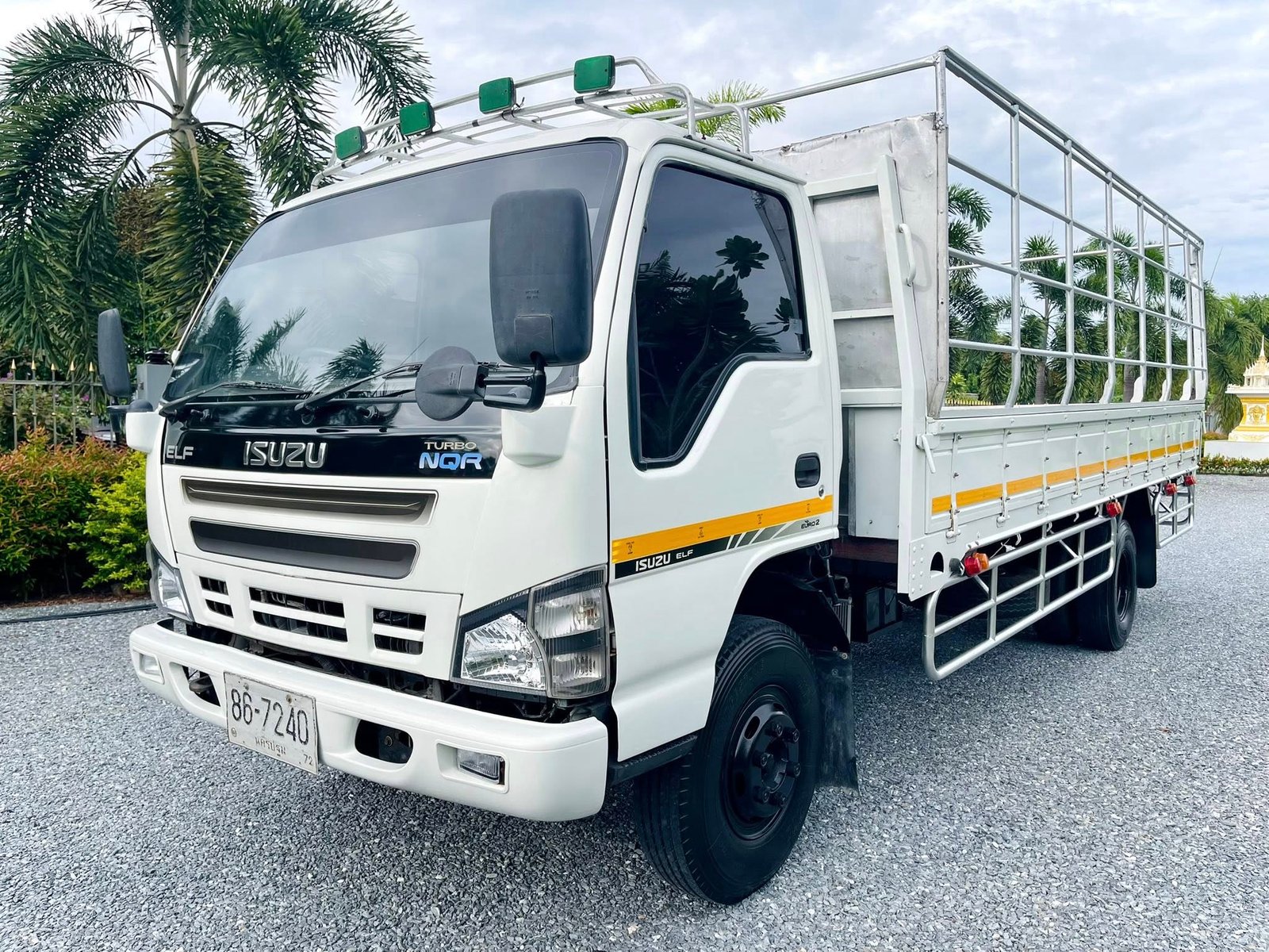 6 ล้อตาเพชร ISUZU NQR 150 แรงเทอร์โบ ปี 2548 #QW