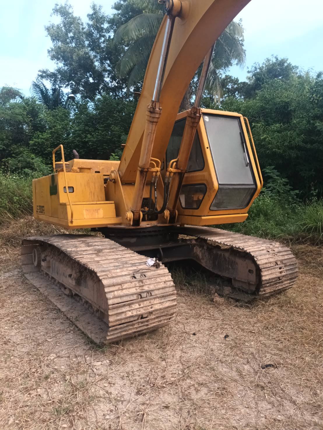 ขายรถแบคโฮ SUMITOMO LS2800 F2 เท่ารถขนาด 200 ขายรถแบคโฮ SUMITOMO LS2800 F2 เท่ารถขนาด 200