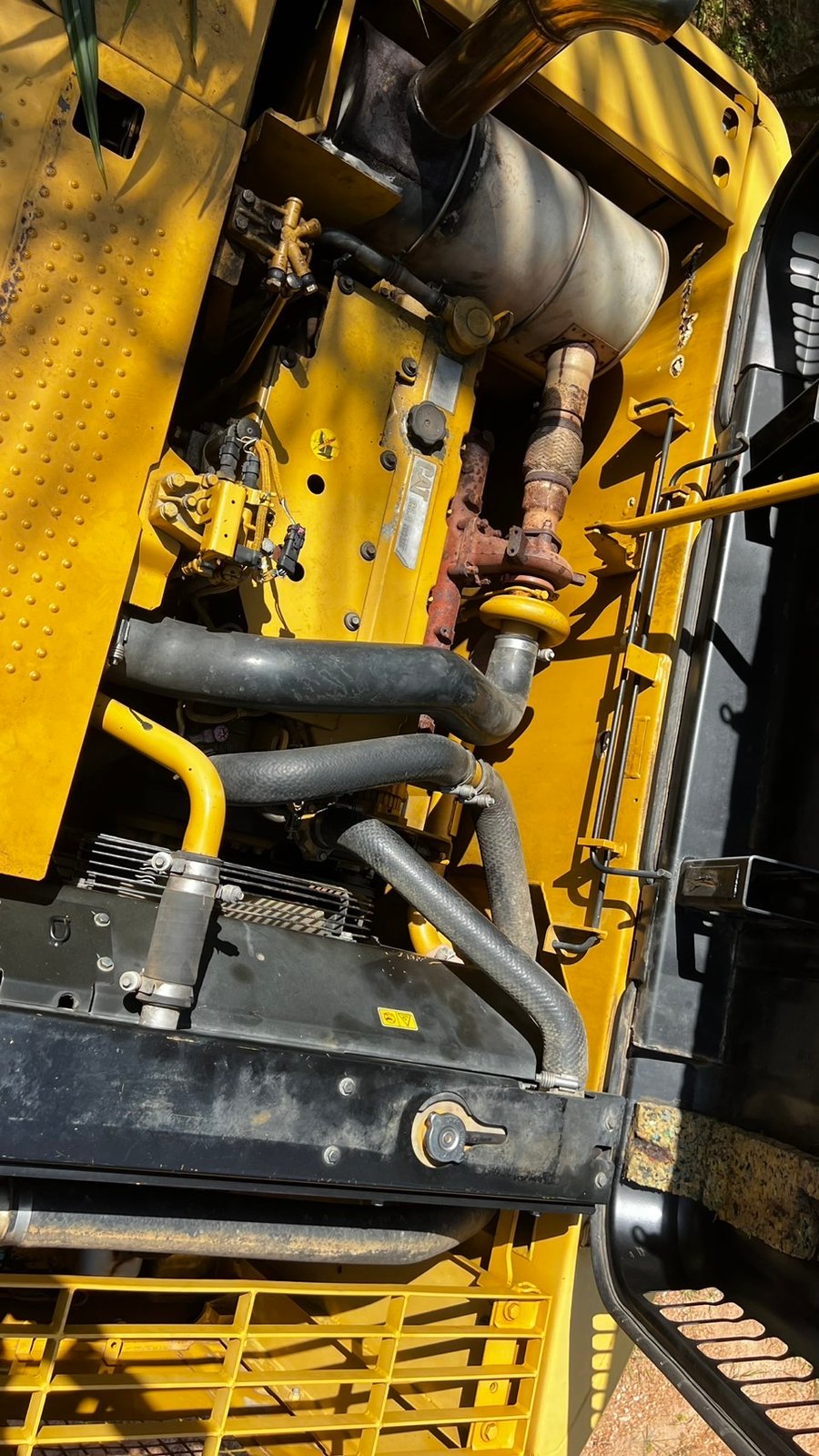 CAT 320D ใช้งานน้อย CAT 320D ใช้งานน้อย