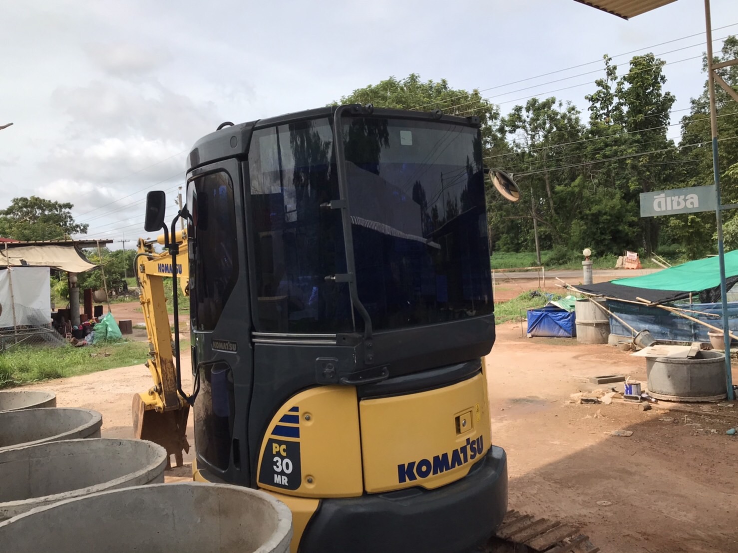 ขายด่วน รถแบคโฮเล็ก KOMATSU PC30 770 ชั่วโมง สภาพดีมาก ติดต่อ ด่วน 0910617179