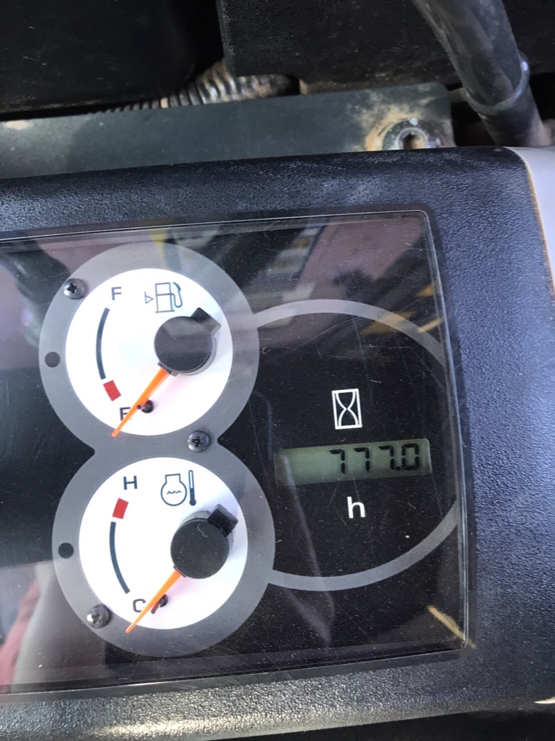 ขายด่วน รถแบคโฮเล็ก KOMATSU PC30 770 ชั่วโมง สภาพดีมาก ติดต่อ ด่วน 0910617179