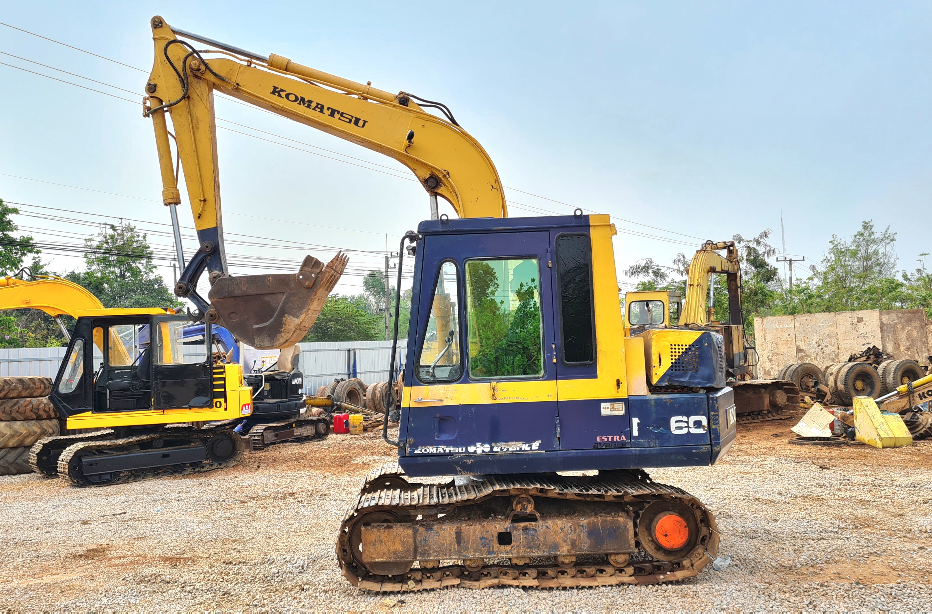 ขาย แบคโฮ KOMATSU PC60 - 5 สภาพพร้อมใช้งานครับ