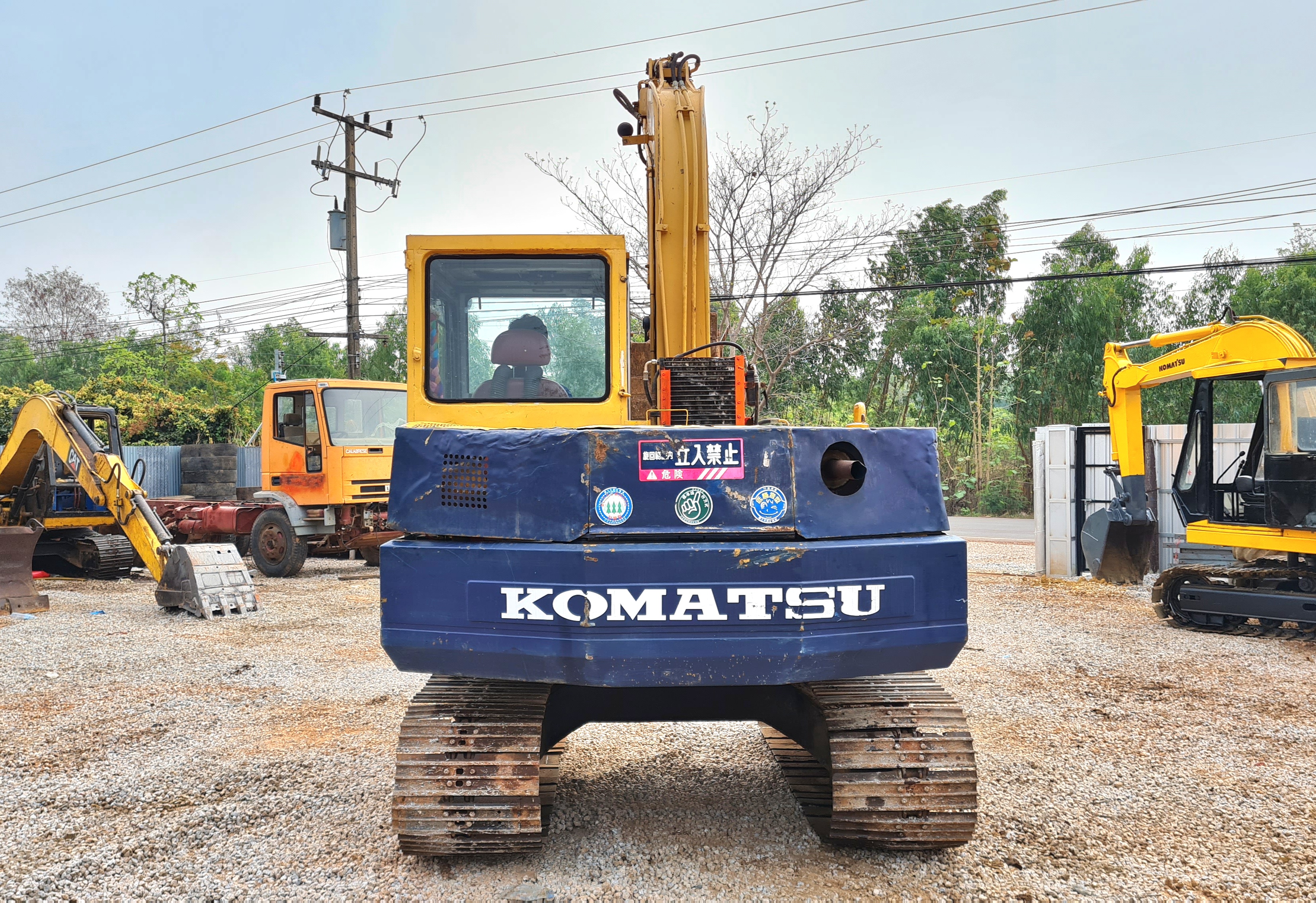 ขาย แบคโฮ KOMATSU PC60 - 5 สภาพพร้อมใช้งานครับ