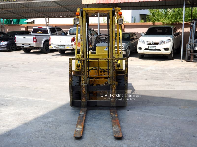 ขาย รถโฟล์คลิฟท์ KOMATSU รุ่น FD25-11 นำเข้าจากญี่ปุ่น ขาย รถโฟล์คลิฟท์ KOMATSU รุ่น FD25-11 นำเข้าจากญี่ปุ่น