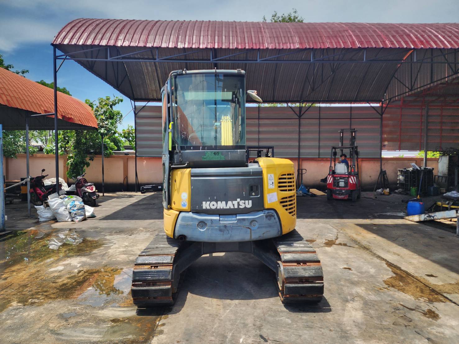 ขาย รถขุดแบคโฮ KOMATSU รุ่น PC40MR-2 (รถนอกนำเข้าญี่ปุ่น)