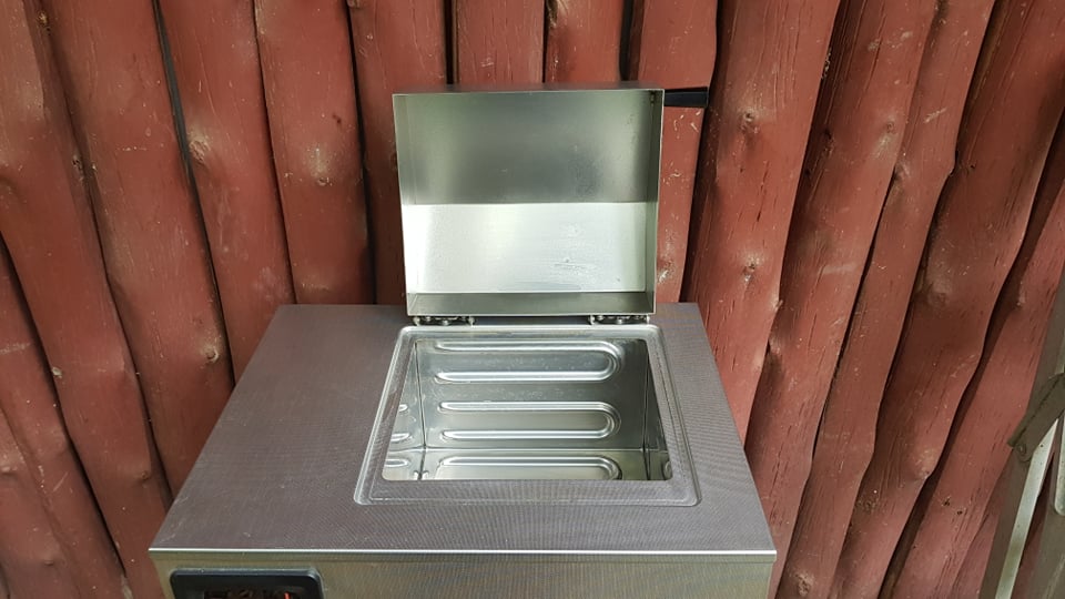 อ่างควบคุมอุณหภูมิ MEMMERT รุ่น WNB 7