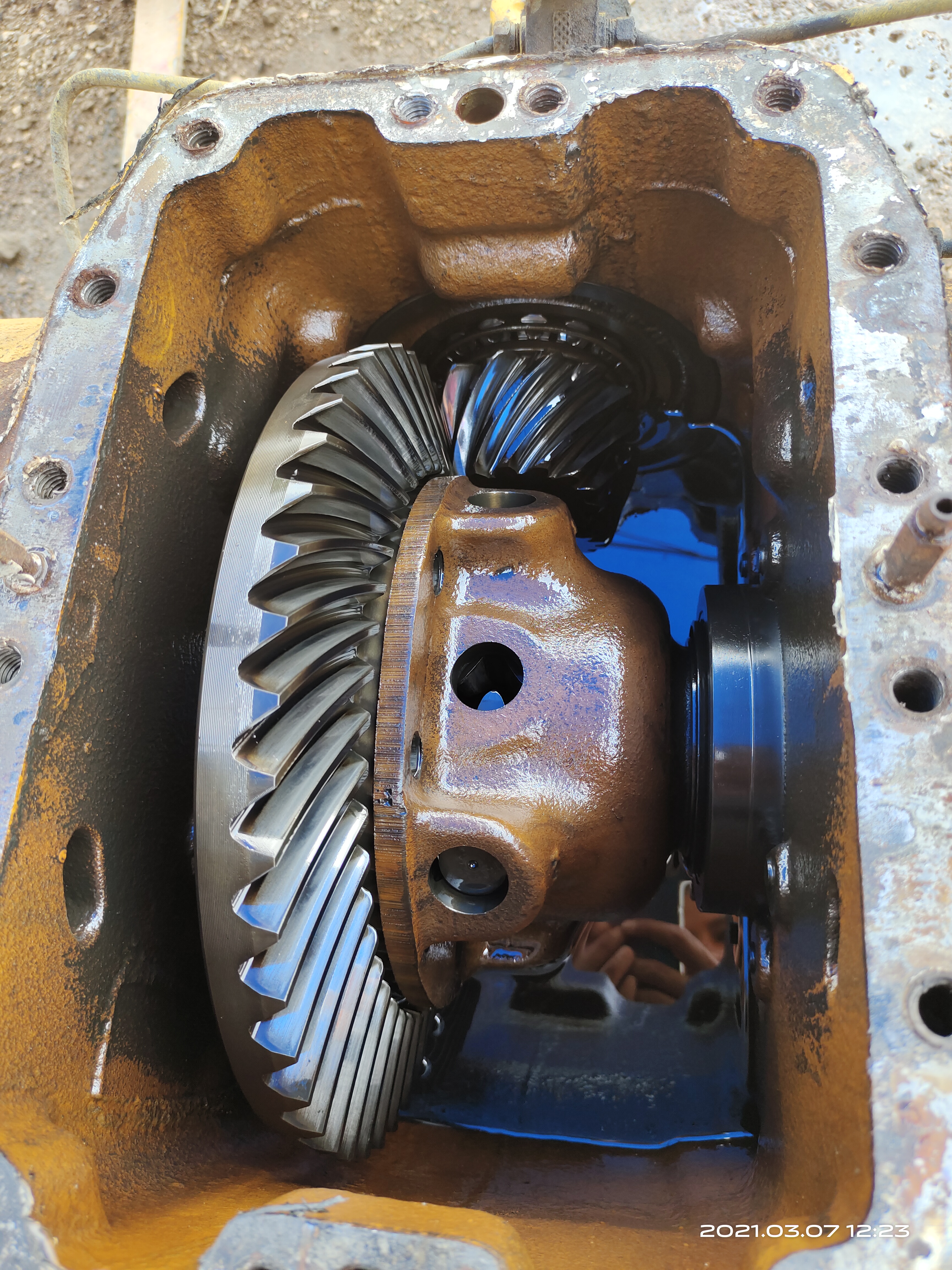 ขายเพลาหน้า-หลัง รถตักWA100-3 ขายเพลาหน้า-หลัง รถตักWA100-3