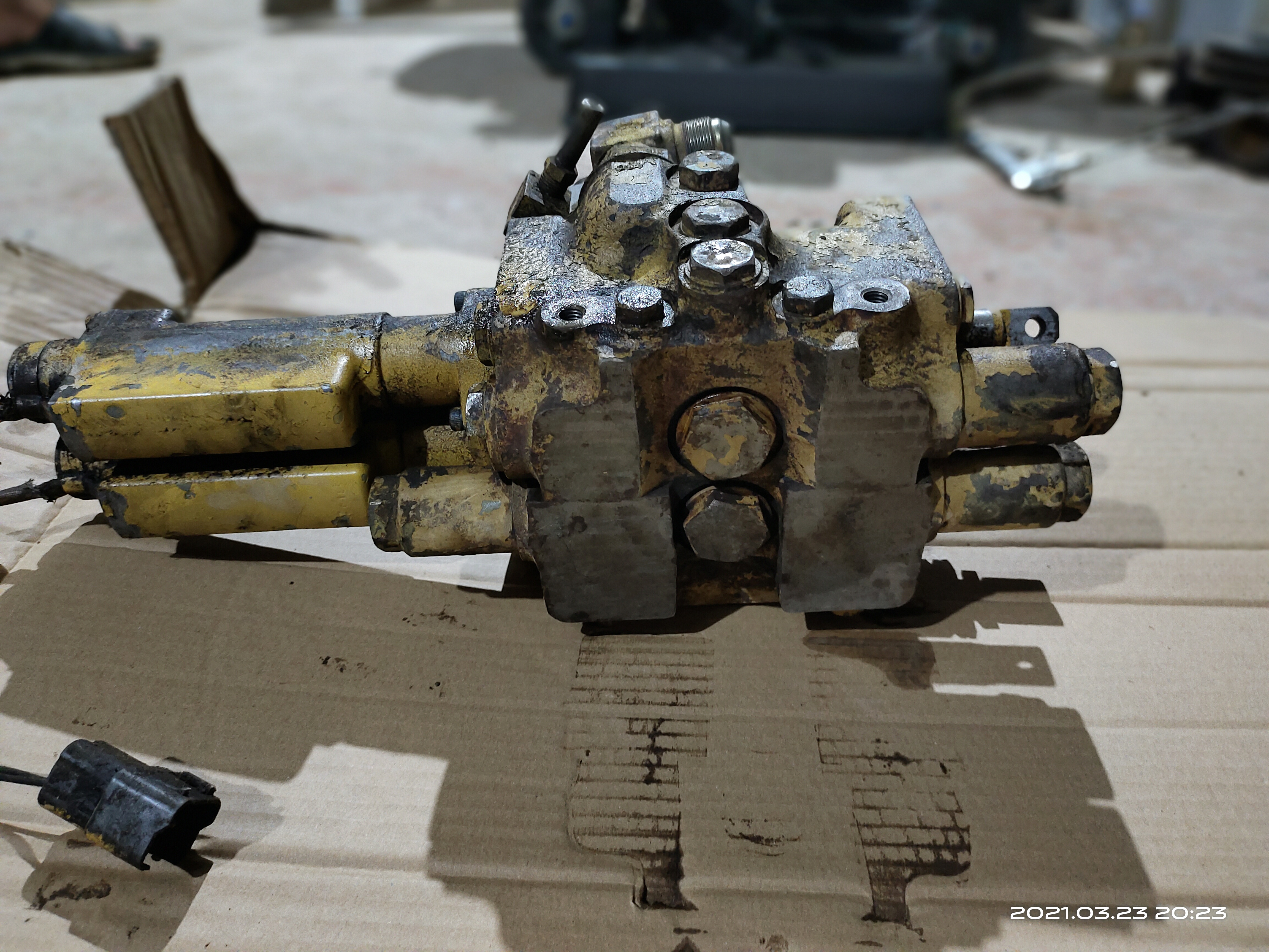 คอนโทรลรถตัก WA100-3 คอนโทรลรถตัก WA100-3