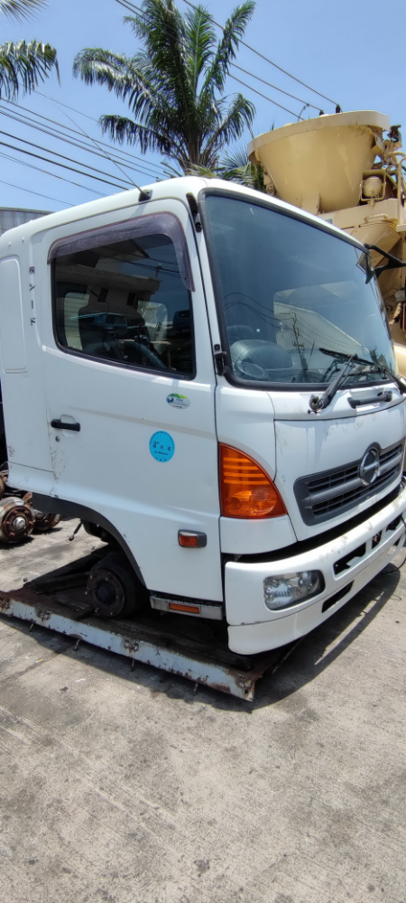 ขายชุดตัดติดเครื่อง ฮีโน่ เมก้า เครื่อง JO8E สนใจติดต่อ 085-222-5959