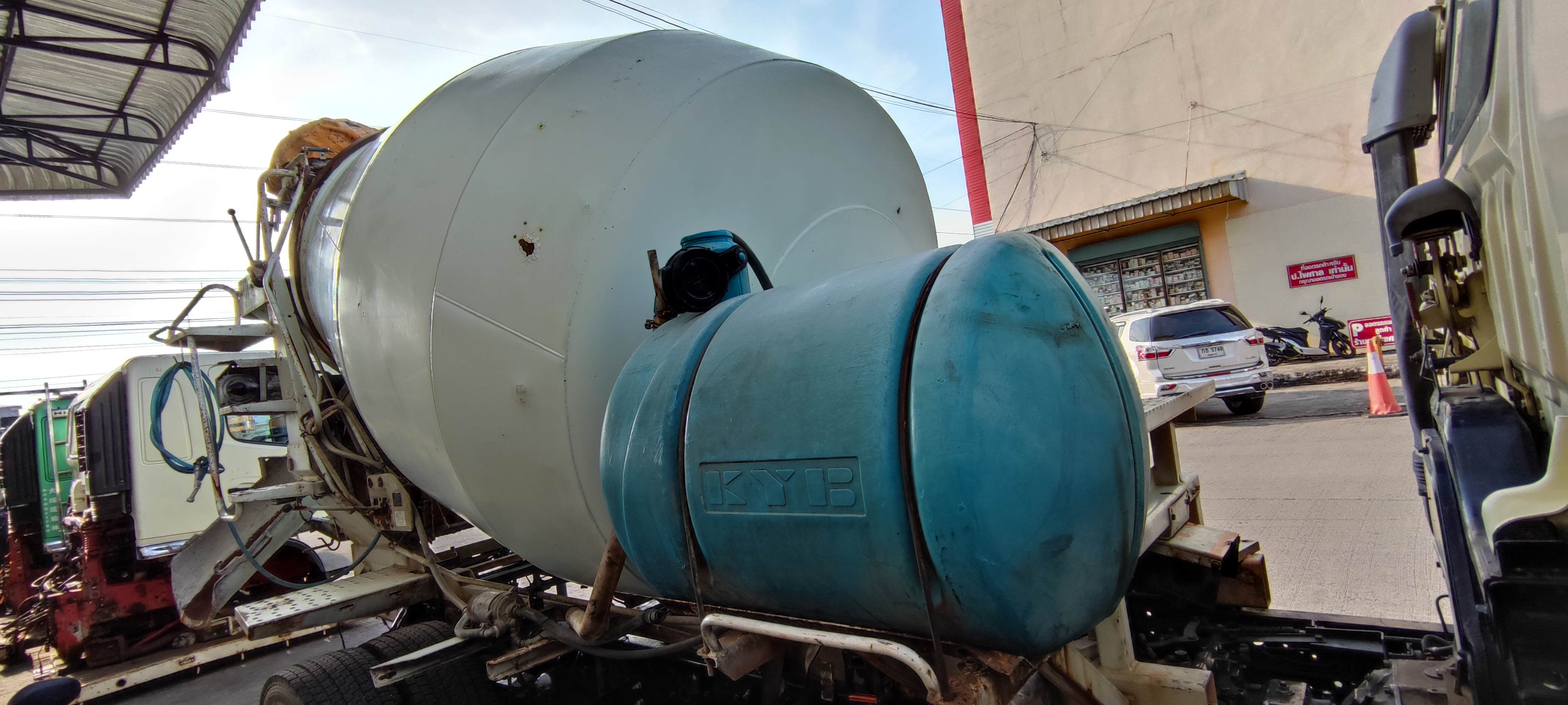 ขายโม่ปูน Kayaba 3 คิว เก่าญี่ปุ่น สภาพสวย ขายโม่ปูน Kayaba 3 คิว เก่าญี่ปุ่น สภาพสวย