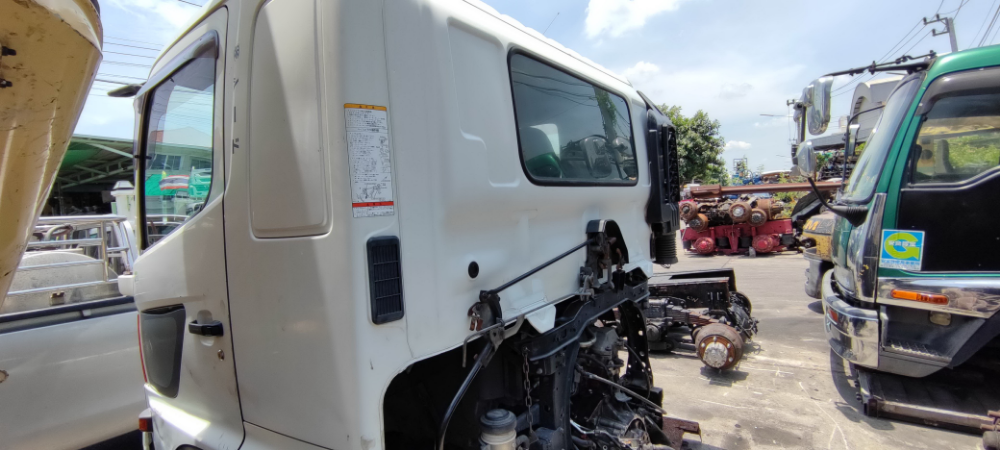 ขายชุดตัดติดเครื่อง ฮีโน่ เมก้า เครื่อง JO8E สนใจติดต่อ 085-222-5959