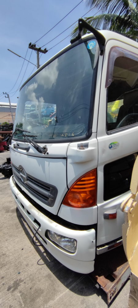 ขายชุดตัดติดเครื่อง ฮีโน่ เมก้า เครื่อง JO8E สนใจติดต่อ 085-222-5959