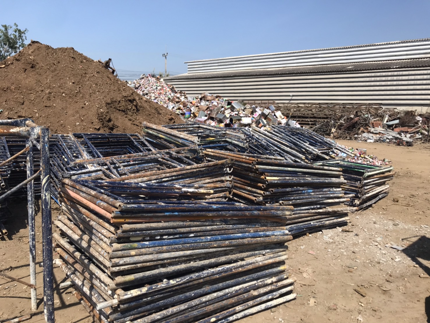 ขาย! นั่งร้าน สภาพใหม่ ใช้แค่งานเดียว มีอยู่ประมาณ 150 ชุด เชิญดูของก่อนครับ หรือติดต่อ 086-479-9624 คุณวอลโว่- ขาย! นั่งร้าน สภาพใหม่ ใช้แค่งานเดียว มีอยู่ประมาณ 150 ชุด เชิญดูของก่อนครับ หรือติดต่อ 086-479-9624 คุณวอลโว่-