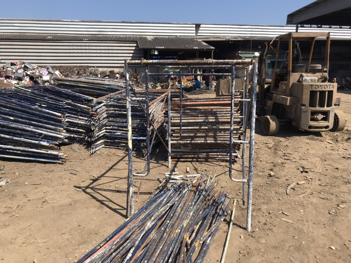 ขาย! นั่งร้าน สภาพใหม่ ใช้แค่งานเดียว มีอยู่ประมาณ 150 ชุด เชิญดูของก่อนครับ หรือติดต่อ 086-479-9624 คุณวอลโว่- ขาย! นั่งร้าน สภาพใหม่ ใช้แค่งานเดียว มีอยู่ประมาณ 150 ชุด เชิญดูของก่อนครับ หรือติดต่อ 086-479-9624 คุณวอลโว่-