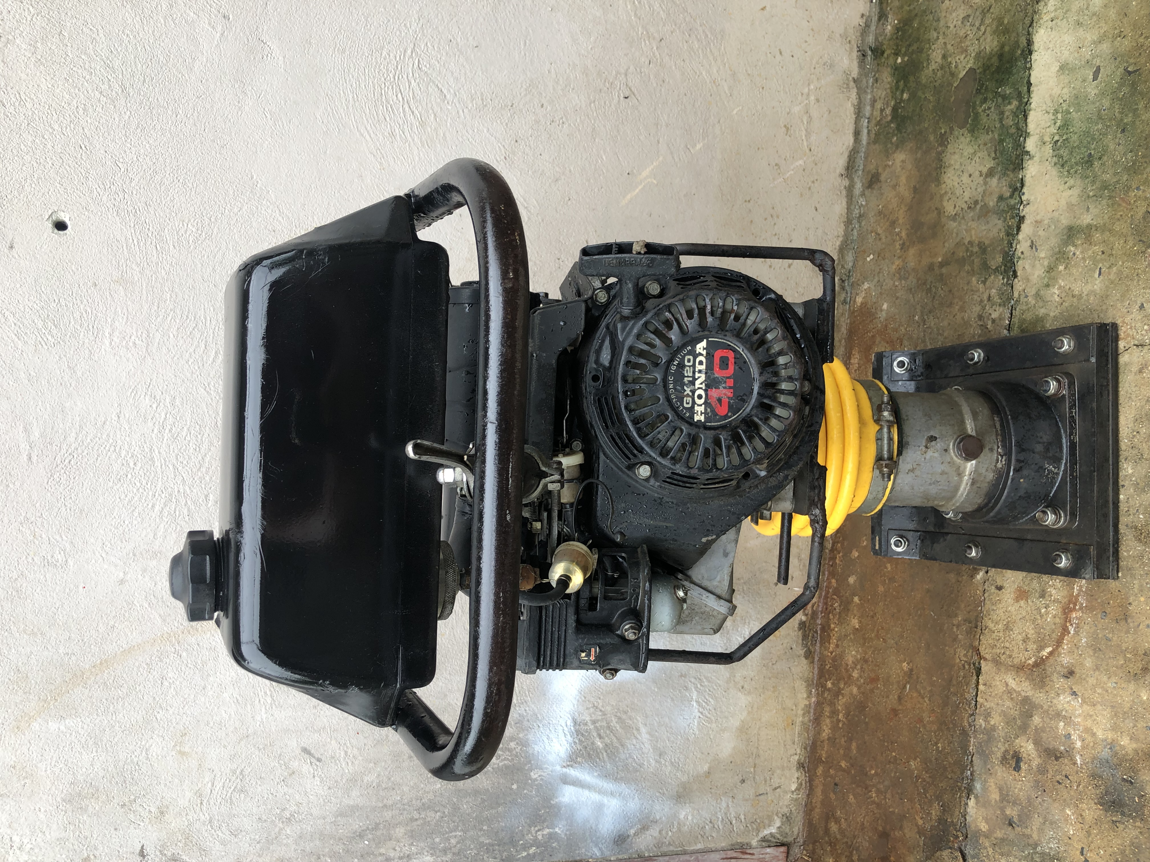 ขายเครื่องตบดินแบบกระโดด Rammer SAKAI RV60