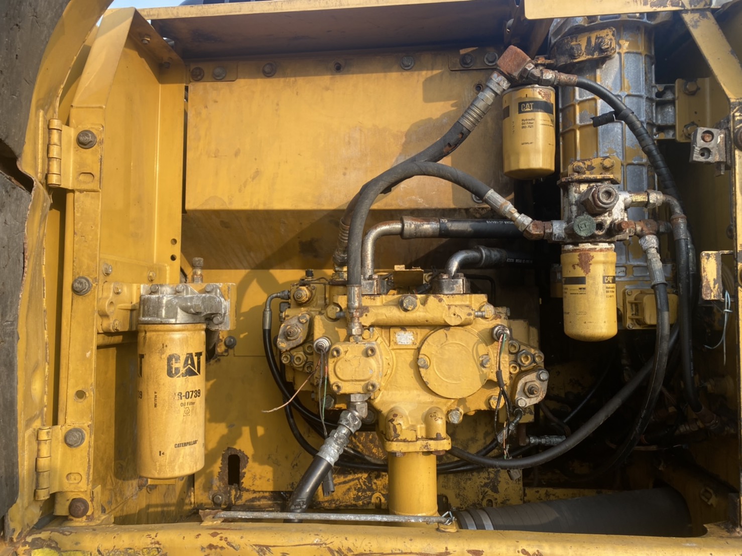 ขาย 1,150,000 CAT 320 D JAPAN เล่มทะเบียน 17,000 ชม. ไฟฟ้าครบ เครื่องดี ปั้มแรง เอวแน่น ช่วงล่างสวย รถสวยพร้อมใช้เอกสารพร้อมโอน รถอยู่ ปทุมธานี สามโคก 090-772-3710 090-772-3708 ขาย 1,150,000 CAT 320 D JAPAN เล่มทะเบียน 17,000 ชม. ไฟฟ้าครบ เครื่องดี ปั้มแรง เอวแน่น ช่วงล่างสวย รถสวยพร้อมใช้เอกสารพร้อมโอน รถอยู่ ปทุมธานี สามโคก 090-772-3710 090-772-3708