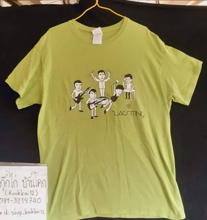 เสื้อยืดสีเขียวตองอ่อน ไซส์ m ขนาดอก 19" ความยาว 28" สกรีนลายสวยๆ