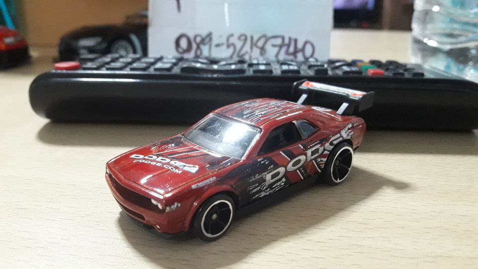 รถโมเดล รถเหล็ก HOTWHEELS รุ่น DODGE CHALLENGER DRIFT CAR สวยๆเลย งานเก่าเก็บ หายากครับ สภาพใหม่ สวย รถโมเดล รถเหล็ก HOTWHEELS รุ่น DODGE CHALLENGER DRIFT CAR สวยๆเลย งานเก่าเก็บ หายากครับ สภาพใหม่ สวย