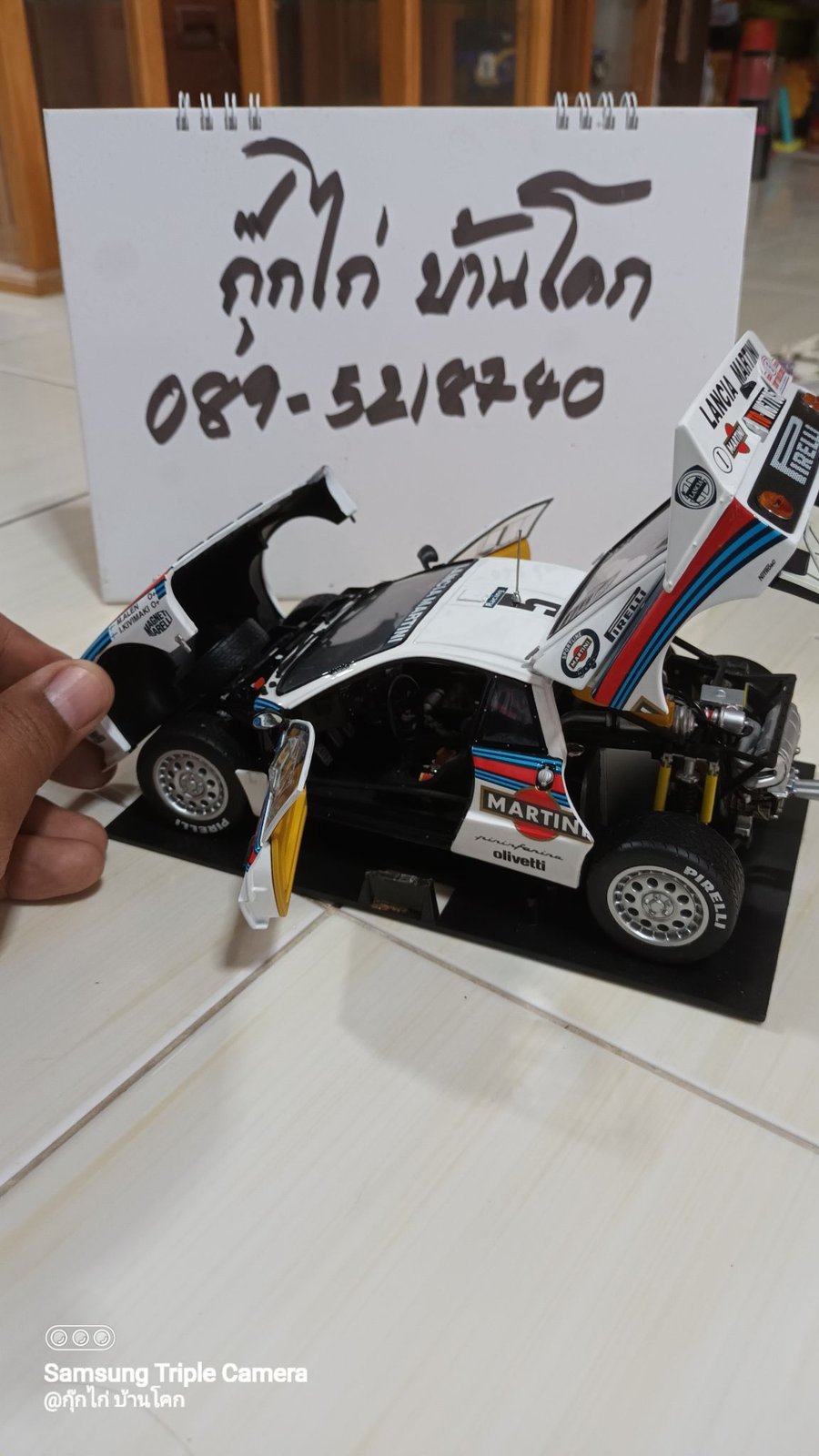 โมเดลรถเหล็ก Kyosho 1/18 Scale Diecast - Lancia Rally 037 Years 1984 Rally #5 Rare M.Alen /I. Kivimaki งานเก่า เก่าเก็บ สภาพสวย คันใหญ่ๆ งานเก็บสะสมในตู้อย่างดี แต่งบ้าน แต่งร้านสวยๆ ใครชอบคันใหญ่ๆ สาย Rally สายฝุ่น สนใจสอบถามได้