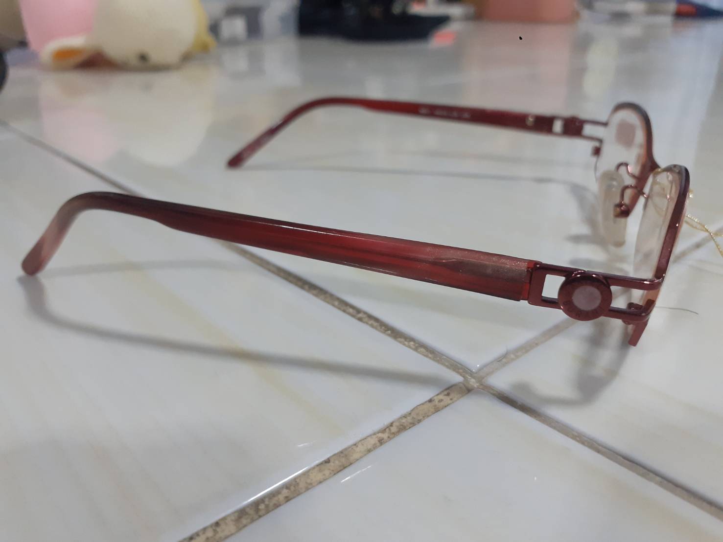 แว่น mariella burani mb37 54 16-138 c08 แว่นสายตายาว +1.00 เลนส์เคลือบมัลติโค้ทกัน uv งานนอกของดีสวยใหม่ พร้อมกล่องและผ้าเช็ดแว่น