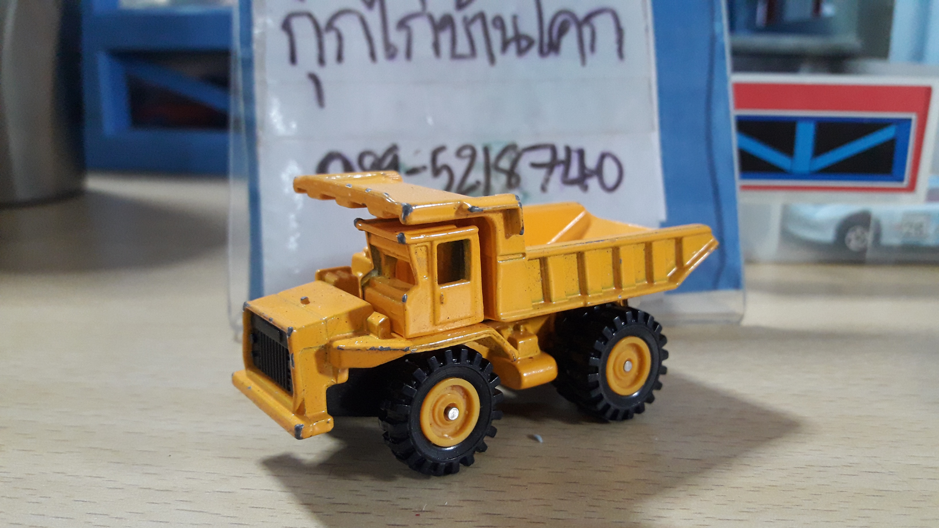 รถเหล็ก Tomica no.F22 OFF ROAD DUMP สีเหลืองสวย ยกดัมได้ แนวก่อสร้าง งานเก่าครับ งานสะสม สเกล 1/119 