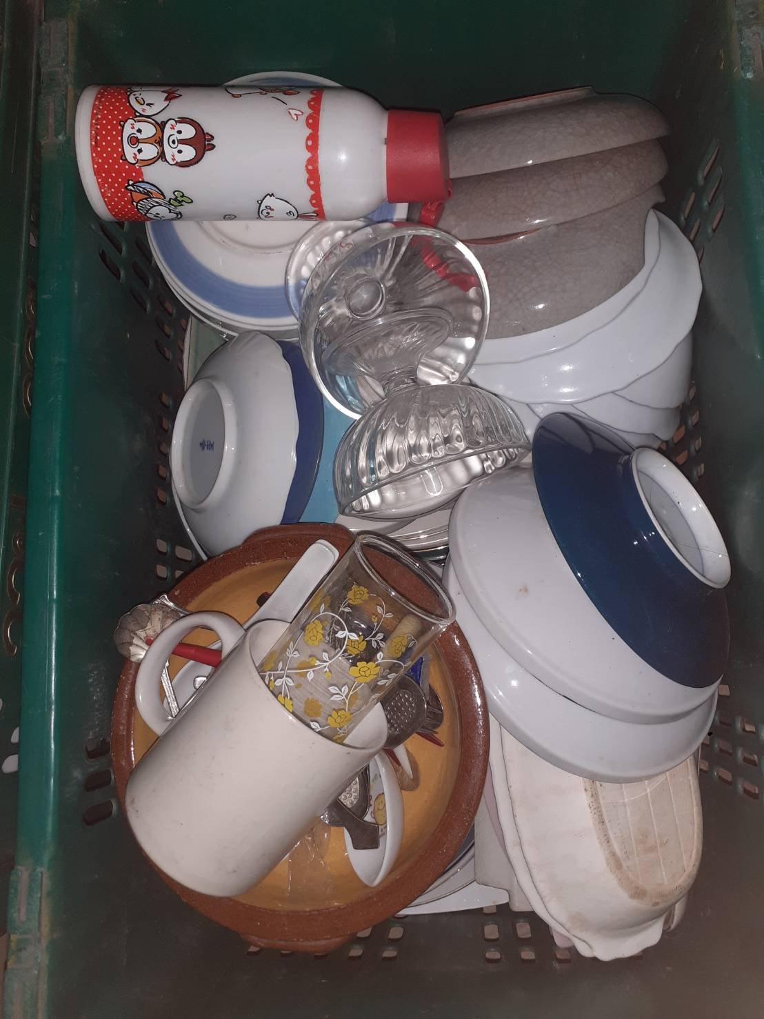 เคลียร์จ้าาาา จานชามช้อนถ้วยแก้ว งานเซรามิคญี่ปุ่น สามตะกร้าถ้วน ใส่เต็มหนักมากๆ ขายเหมาถูกๆ 1500 ยกได้เลยจ้า สนใจทักมานะคะ เอาไปใช้งาน เอาไปขาย เอาไปแจก