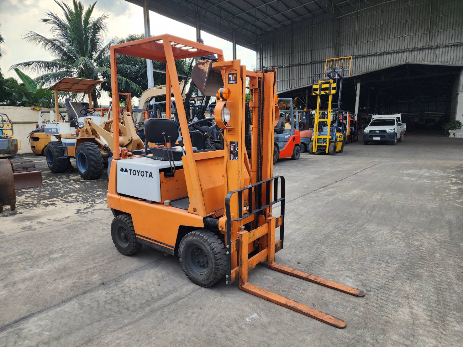 ขายรถยก 0.7 ตัน รถนอกนำเข้าเองจากญี่ปุ่น MADE IN JAPAN ขายรถยก 0.7 ตัน รถนอกนำเข้าเองจากญี่ปุ่น MADE IN JAPAN