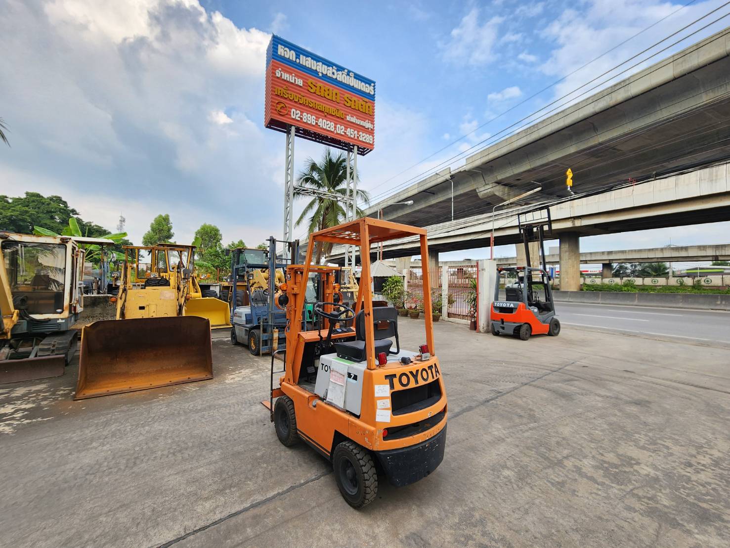 ขายรถยก 0.7 ตัน รถนอกนำเข้าเองจากญี่ปุ่น MADE IN JAPAN