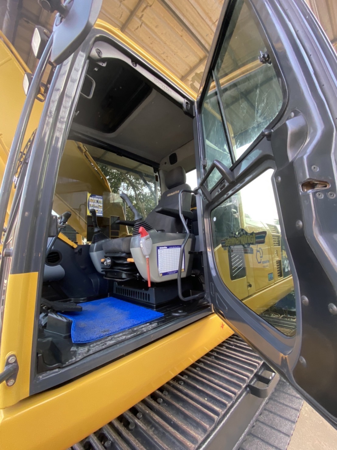 ขายค่ะ Komatsu PC200-8MO สภาพนางฟ้า