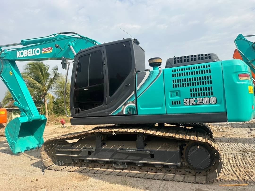 ขายค่ะ Kobelco SK200-10 YN15 สภาพสวยๆค่ะ ขายค่ะ Kobelco SK200-10 YN15 สภาพสวยๆค่ะ
