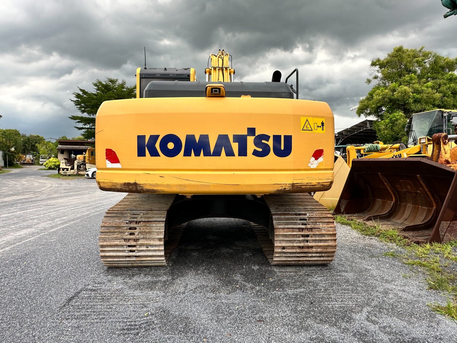 ขายค่ะ Komatsu PC200-8MO สภาพสวยๆค่ะ