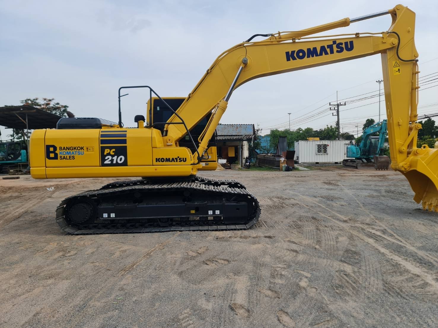 ขายค่ะ KOMATSU PC210-10MO สภาพนางฟ้าค่ะ