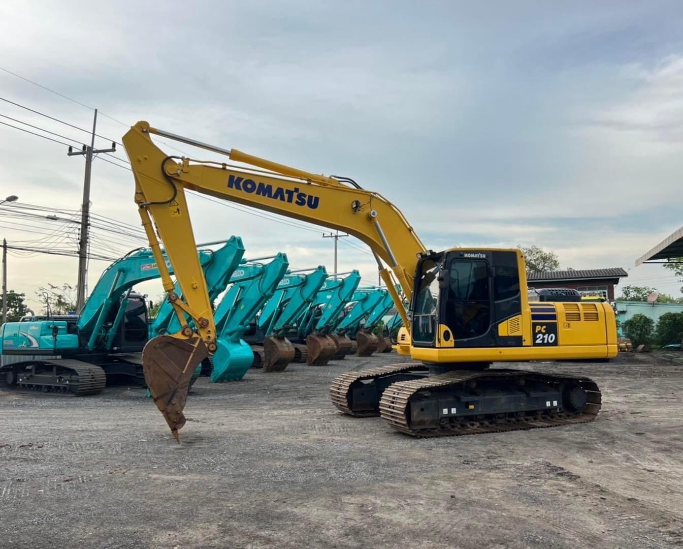 ขายค่ะ Komatsu PC210-10MO สภาพนางฟ้า
