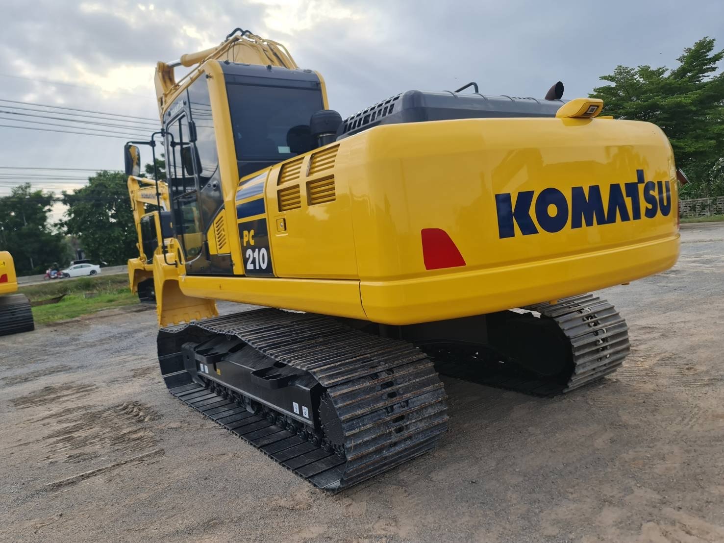 ขายค่ะ KOMATSU PC210-10MO สภาพนางฟ้าค่ะ